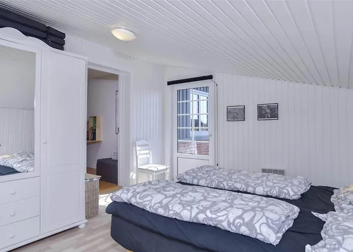 Feriehus 338-hvide-sande-lyngvig-havnevej-4 *