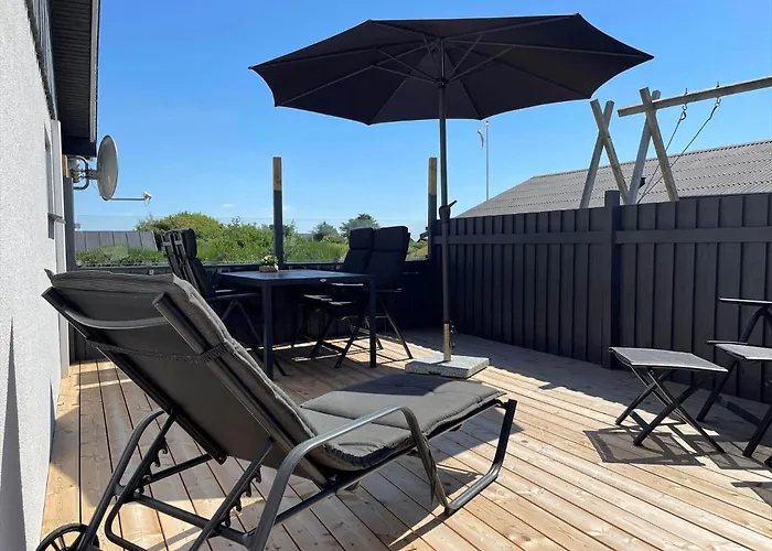 338-hvide-sande-lyngvig-havnevej-4 *