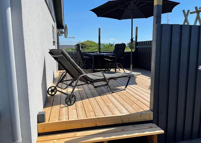 338-hvide-sande-lyngvig-havnevej-4 Feriehus *